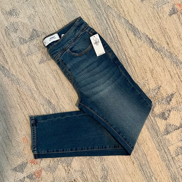 Old Navy- Skinny, Built-in Tough - Picture 1 of 1